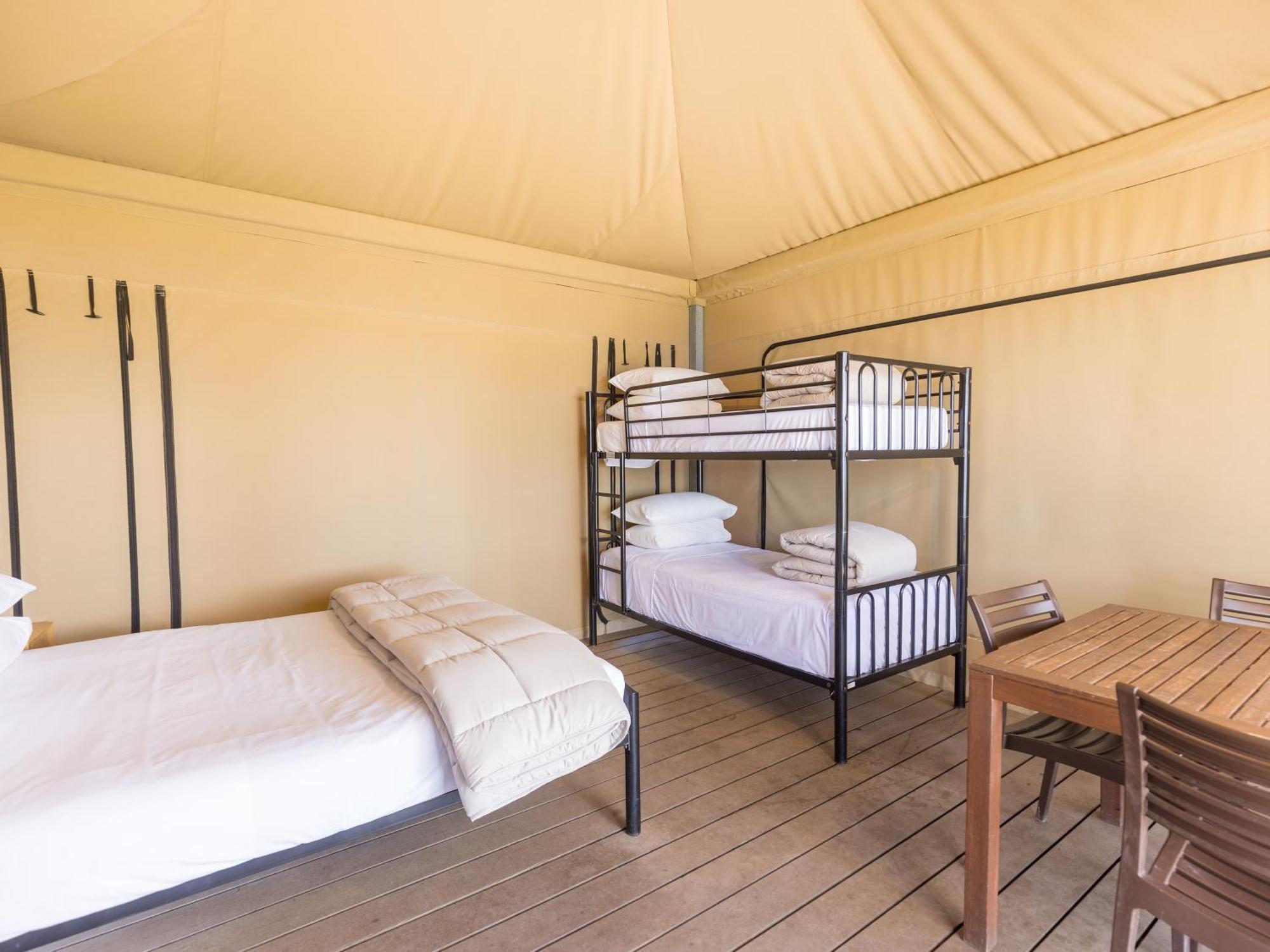 NRMA Lake Somerset Holiday Park Kilcoy Rom bilde