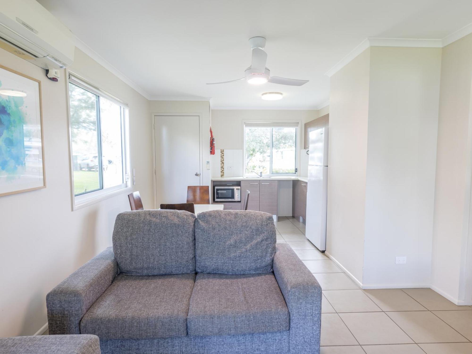 NRMA Lake Somerset Holiday Park Kilcoy Rom bilde